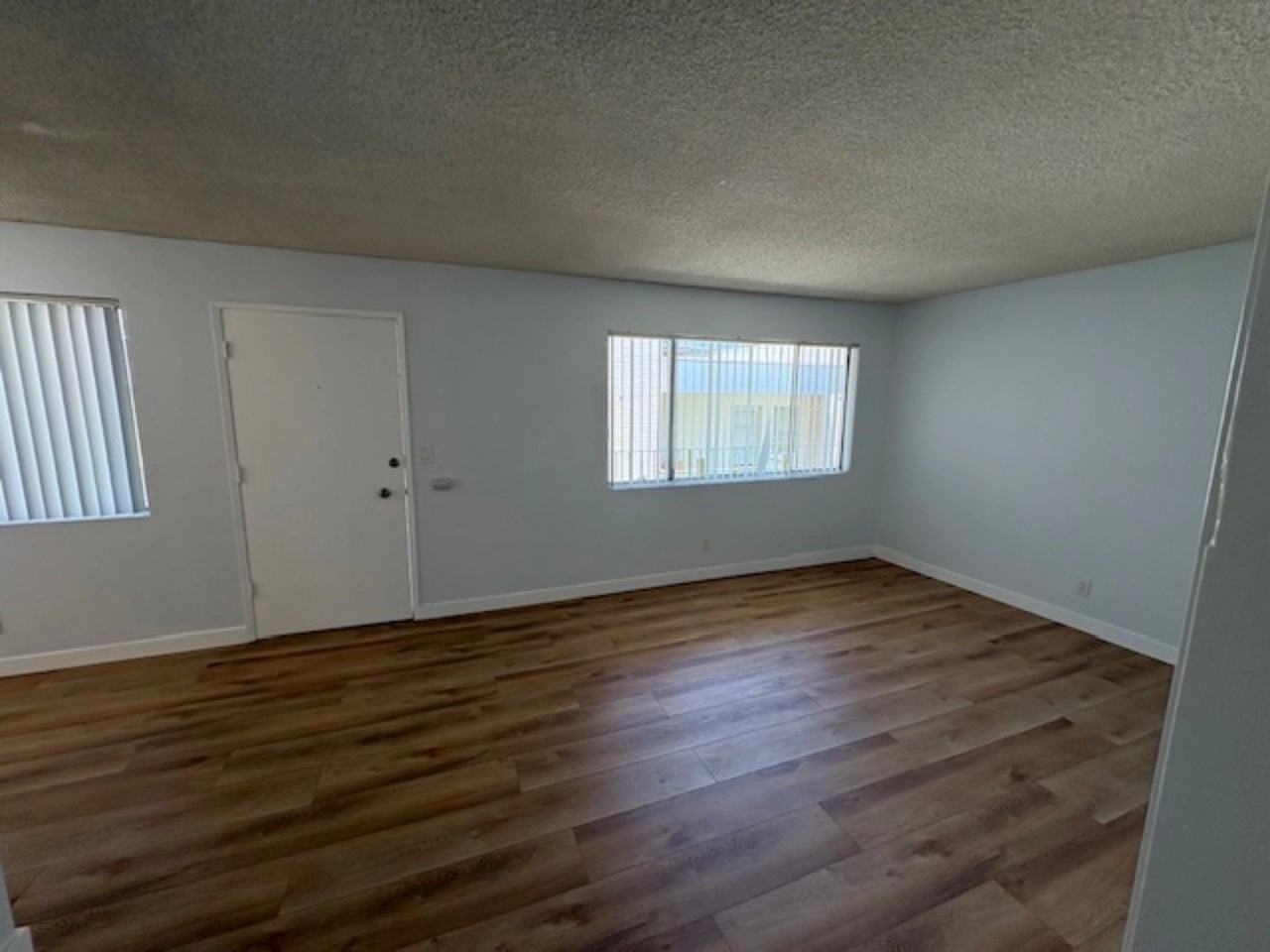 266  S. Oak Knoll Avenue Pasadena CA 91101 - Photo 6 of 10