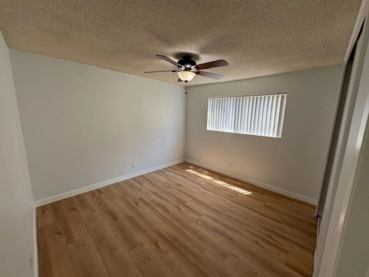 266  S. Oak Knoll Avenue Pasadena CA 91101 - Photo 7 of 10