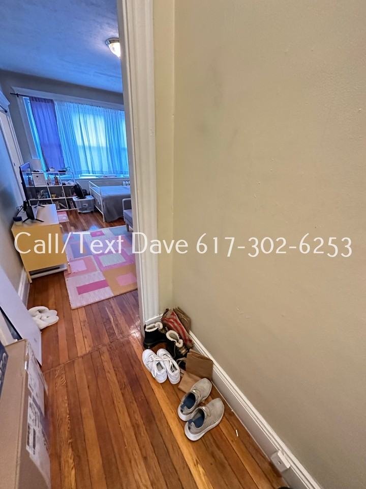 232 Kelton St #4 - Photo 4 of 12