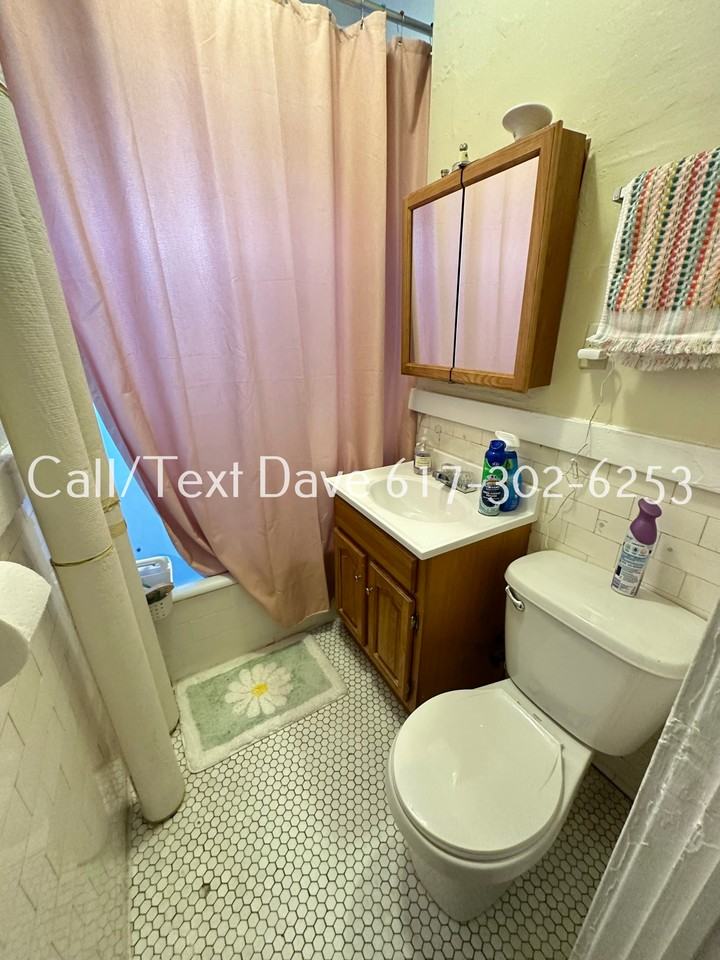 232 Kelton St #4 - Photo 7 of 12