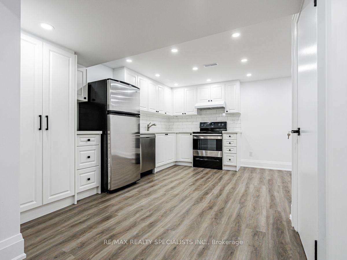 12 Deeth Drive - Photo 5 of 16