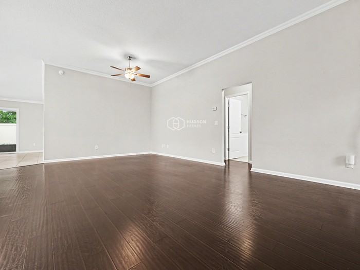 6214 Rolling Tree St - Photo 6 of 28