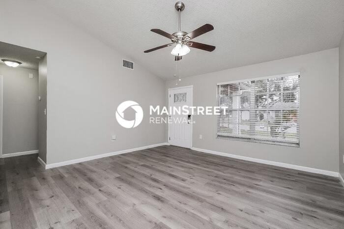 7220 Exemplar Dr - Photo 2 of 16