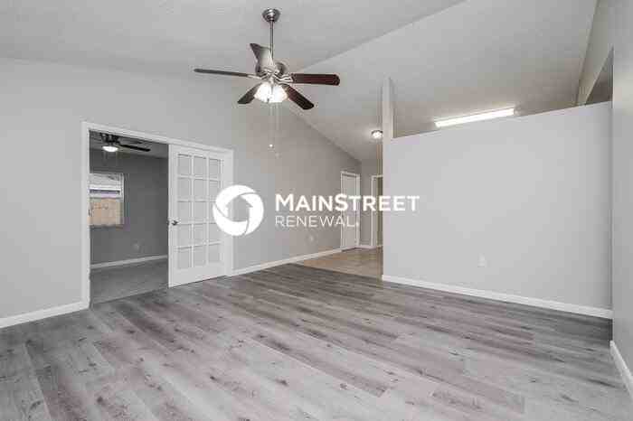 7220 Exemplar Dr - Photo 3 of 16