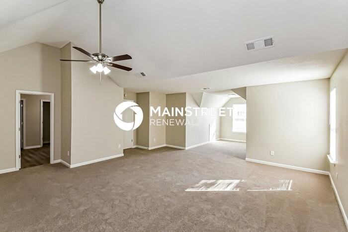 270 Redding Rdg - Photo 4 of 17