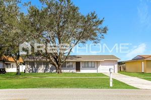 featured image of 6642 S Biscayne Dr