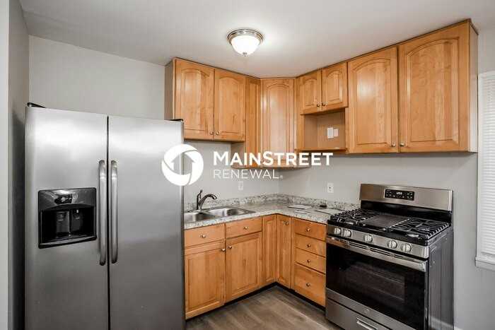 5209 White Ln - Photo 6 of 16