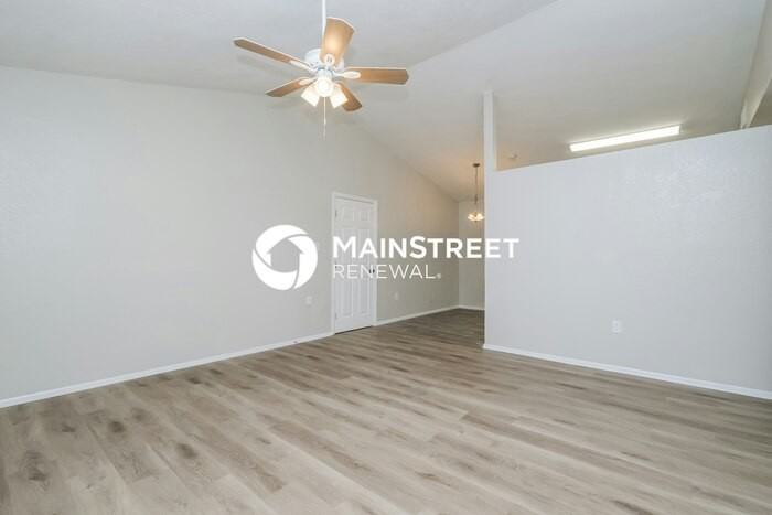3427 Dellefield St - Photo 4 of 16