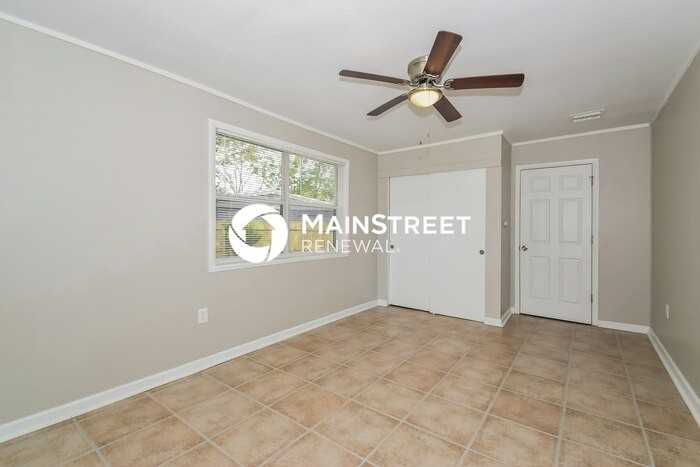 4542 Tarpon Dr - Photo 5 of 16