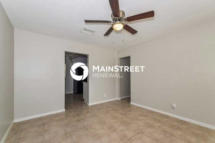 4542 Tarpon Dr - Photo 6 of 16