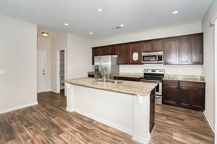 142 Jeremiah Rd - Photo 5 of 16