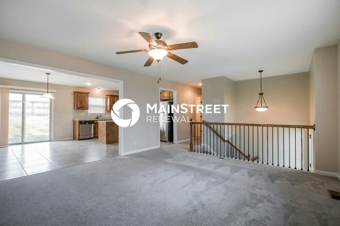 1305 Nw High View Dr - Photo 4 of 17