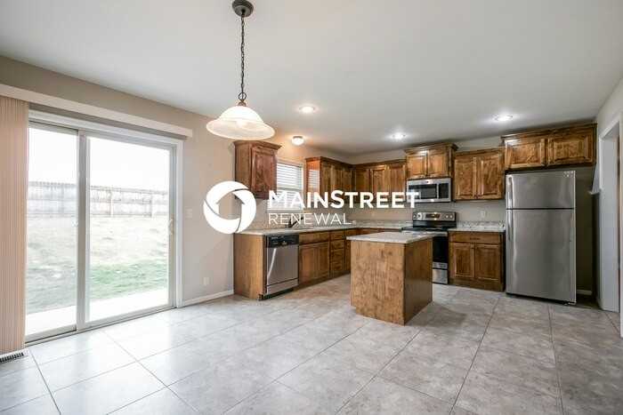 1305 Nw High View Dr - Photo 5 of 17