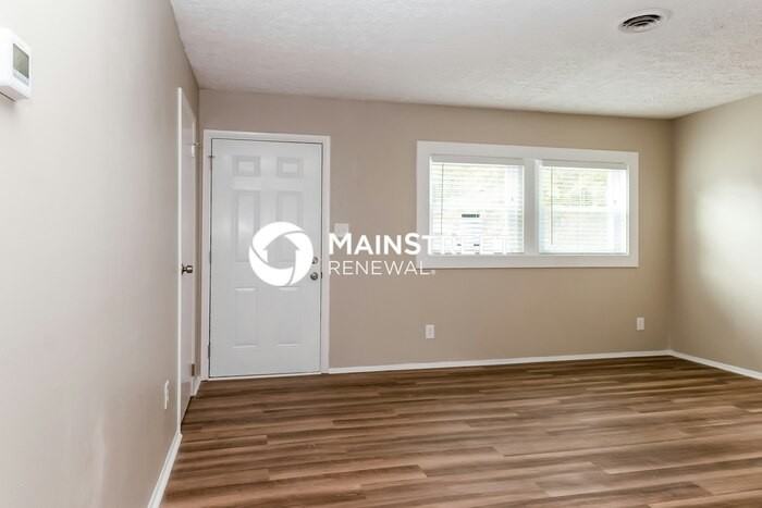 5922 Heatherwood Ln - Photo 2 of 15