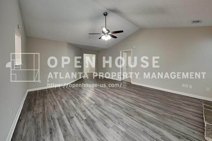 40 Colton Dr - Photo 4 of 21