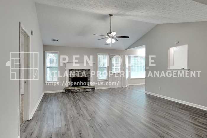 40 Colton Dr - Photo 6 of 21