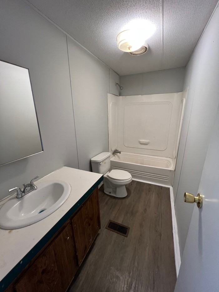192 Westside Cir - Photo 5 of 6