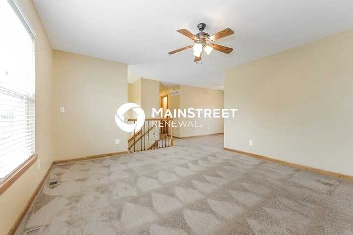 1700 Clear Creek Dr - Photo 5 of 17