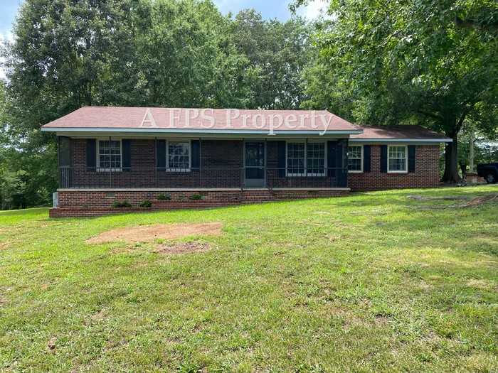583 S Holcomb Rd Sw - Photo 2 of 30