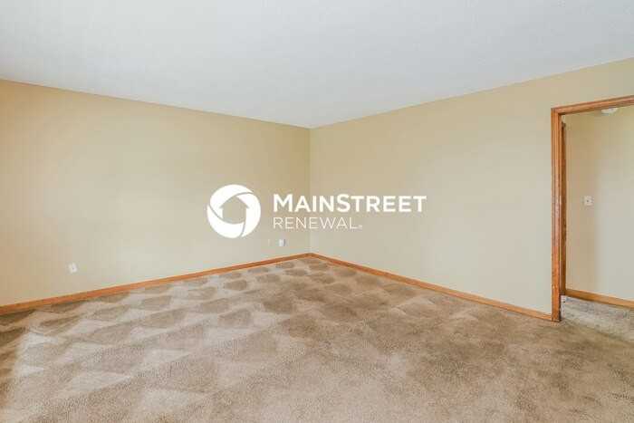 8035 N Brooklyn Ave - Photo 5 of 26
