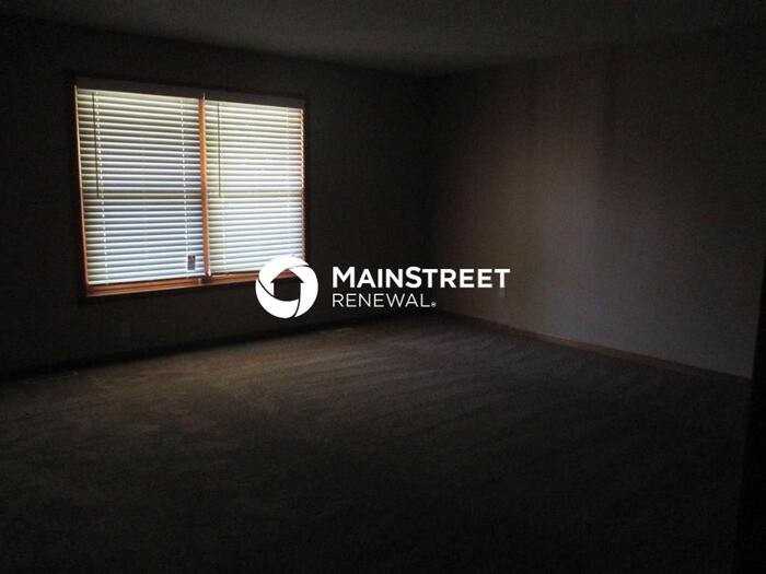8035 N Brooklyn Ave - Photo 7 of 26