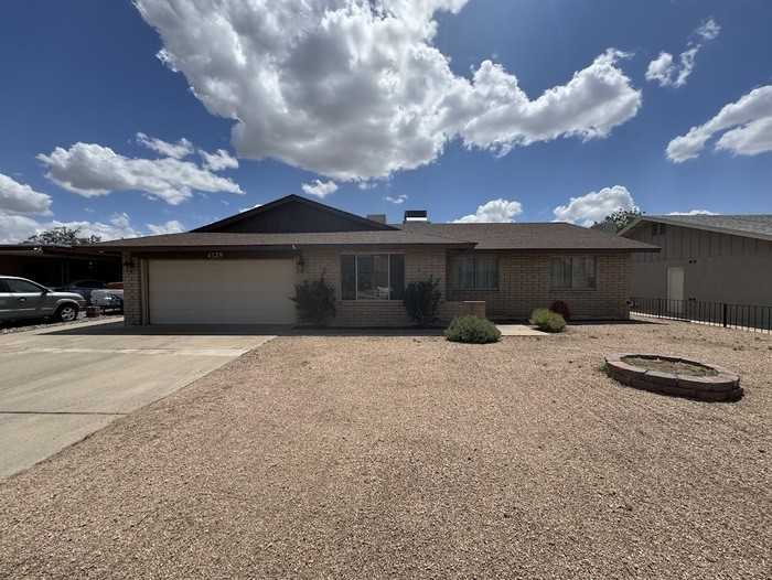 4329 W Garden Dr