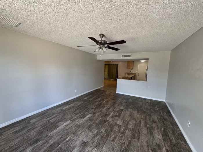 4329 W Garden Dr - Photo 4 of 21