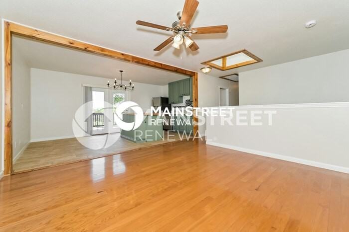 5505 Malmsbury Rd - Photo 5 of 17