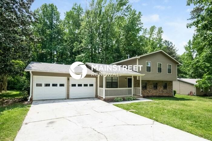9570 Briar Creek Ln - Photo 2 of 14