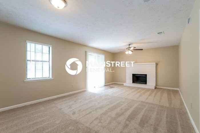 9570 Briar Creek Ln - Photo 3 of 14