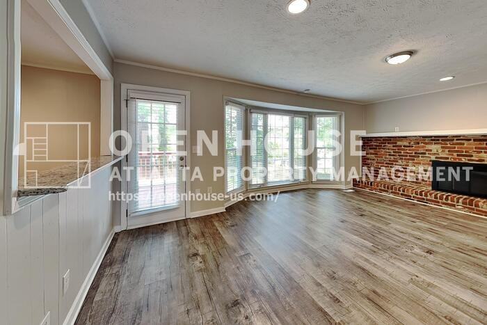3681 Bittercreek Way Sw - Photo 4 of 30