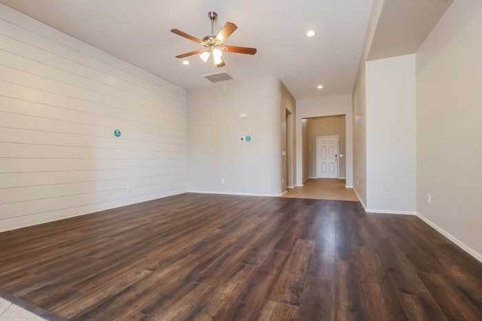 21957 W Tonto St - Photo 2 of 16