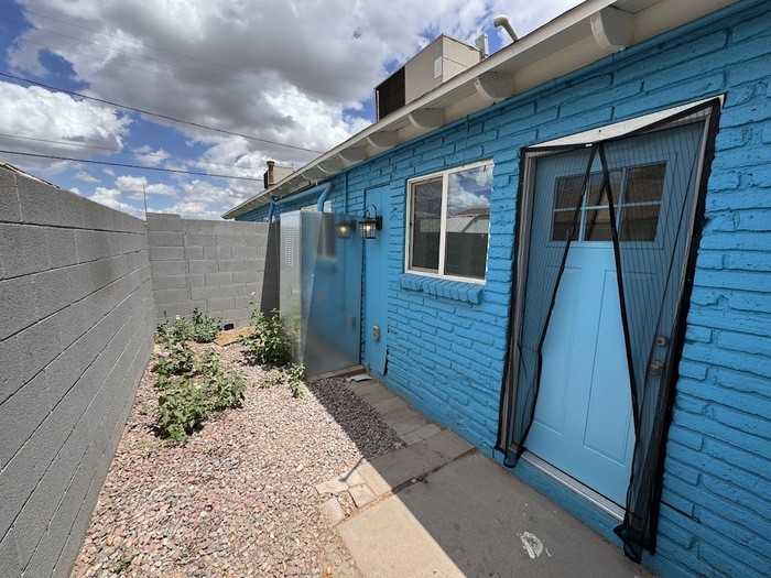 638 W 5th Ave #C - Photo 2 of 13