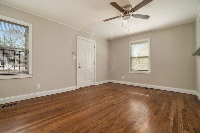 973 Lawton St Sw - Photo 3 of 24