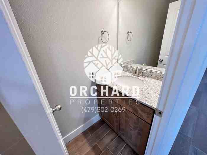 3002 N Conway Dr - Photo 5 of 13