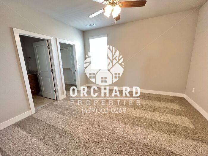 3002 N Conway Dr - Photo 7 of 13