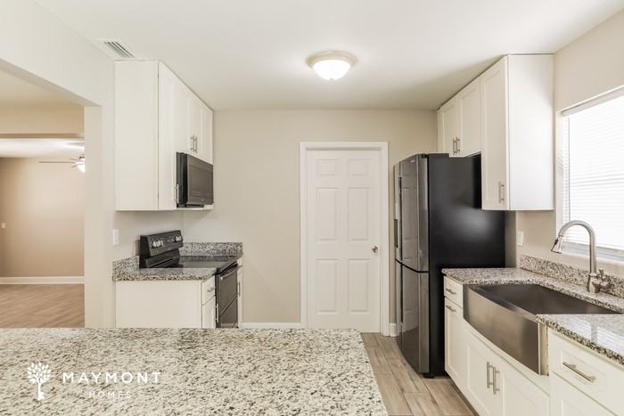 7260 Old Kings Rd S - Photo 6 of 11