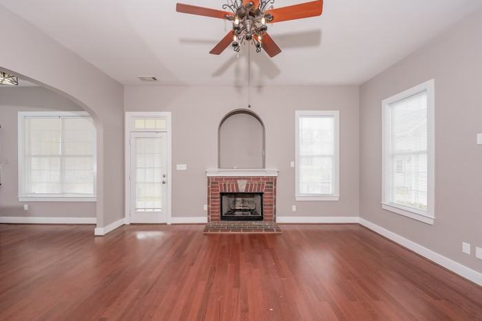 5439 Camellia Ln - Photo 2 of 10