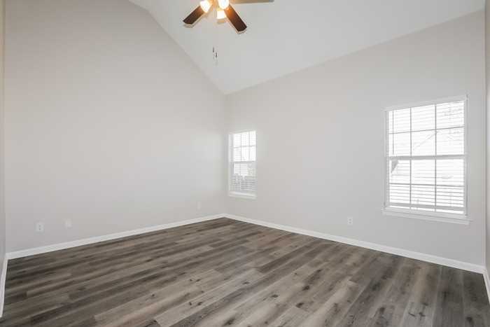 1930 Cutters Mill Way - Photo 6 of 12