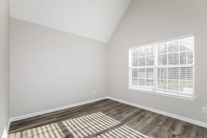 1930 Cutters Mill Way - Photo 7 of 12