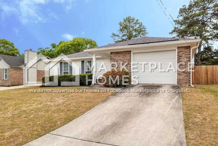 2834 Brentway Dr - Photo 2 of 34