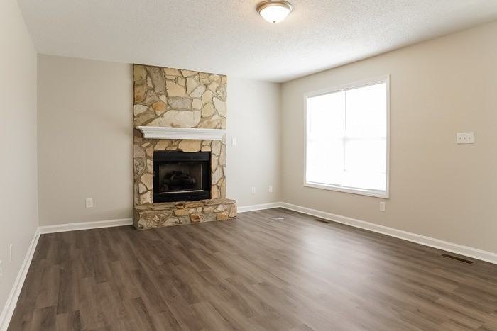 163 Creek Meadow Dr - Photo 4 of 12