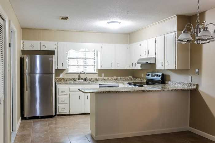 20 Single Oaks Dr - Photo 5 of 11