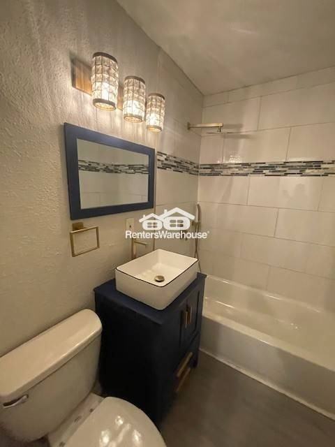 10906 Ewing Ave - Photo 7 of 7