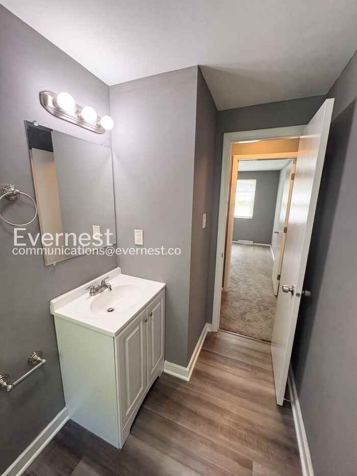 279 Hazel Rd - Photo 6 of 22