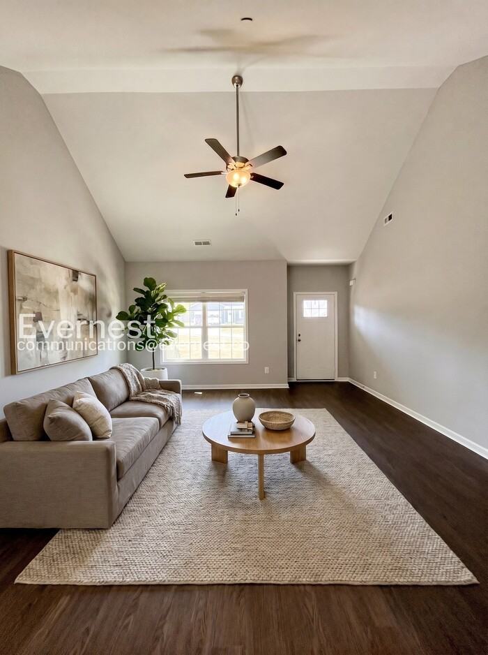 1031 Echo Ridge Rd - Photo 3 of 31