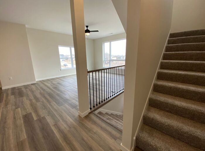 1760 Bernardy Dr - Photo 7 of 30