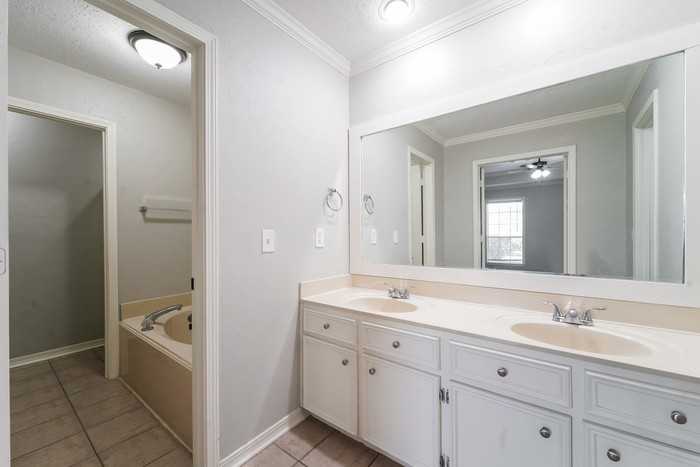 108 Cypress Ridge Dr - Photo 7 of 11