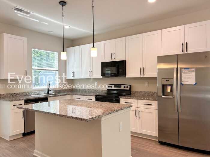 107 Rhyne St - Photo 5 of 19