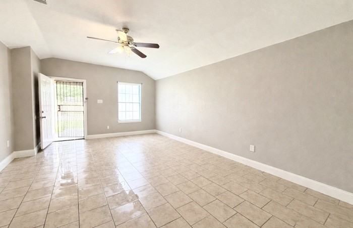 5200 Carol Ave - Photo 5 of 14